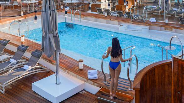 Seabourn Ovation - Pool 4, Credit. Carley Rudd.jpg